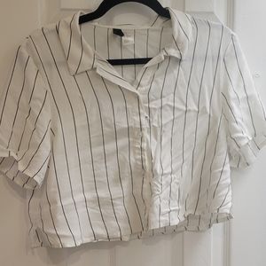Women's H&M button up crop top / size: SMALL